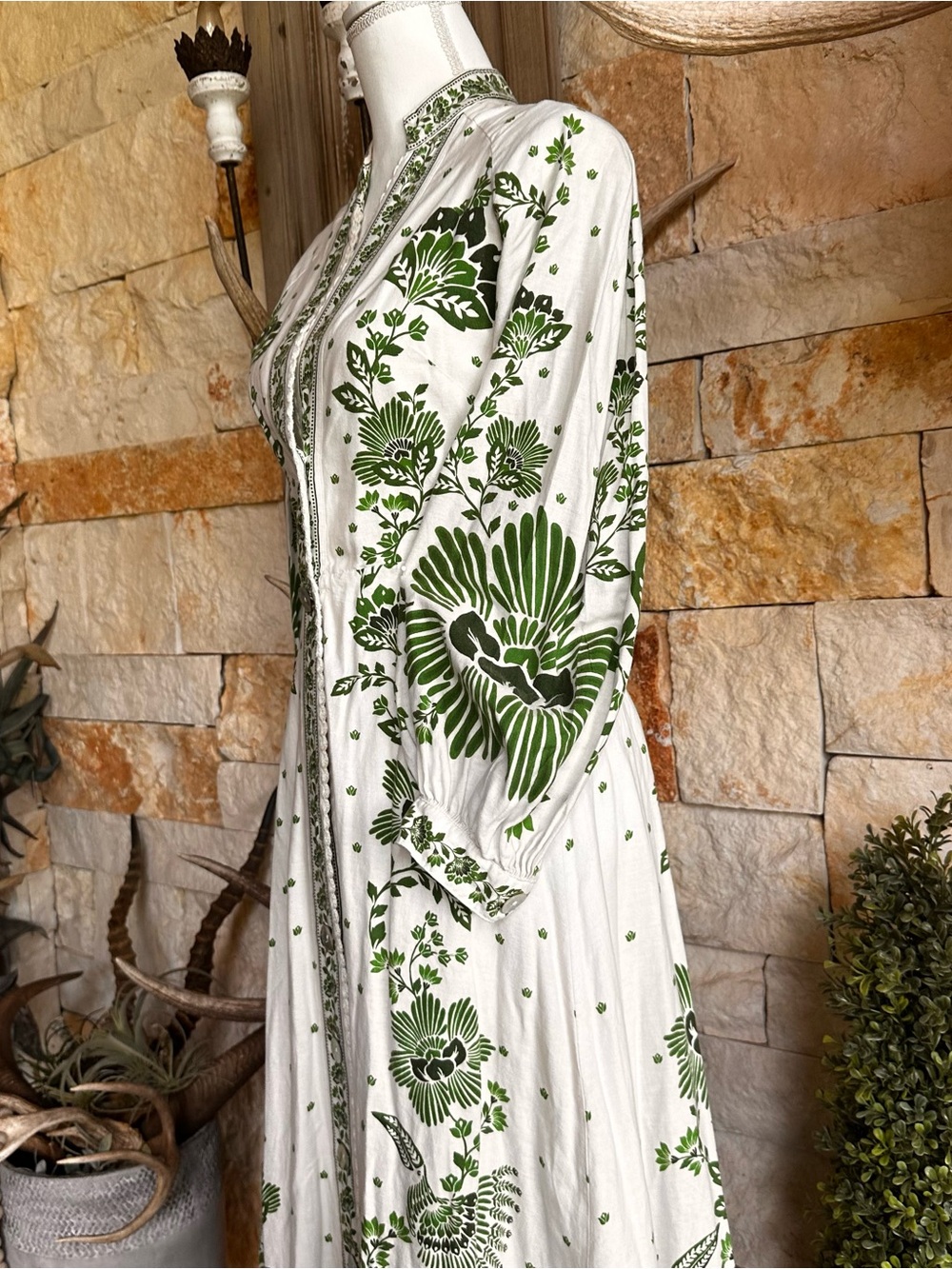 FARM Rio White Maxi Dress with Green Floral Print - Picture 2 of 6